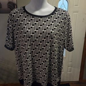 Anne Klein Monochrome Patterned Top